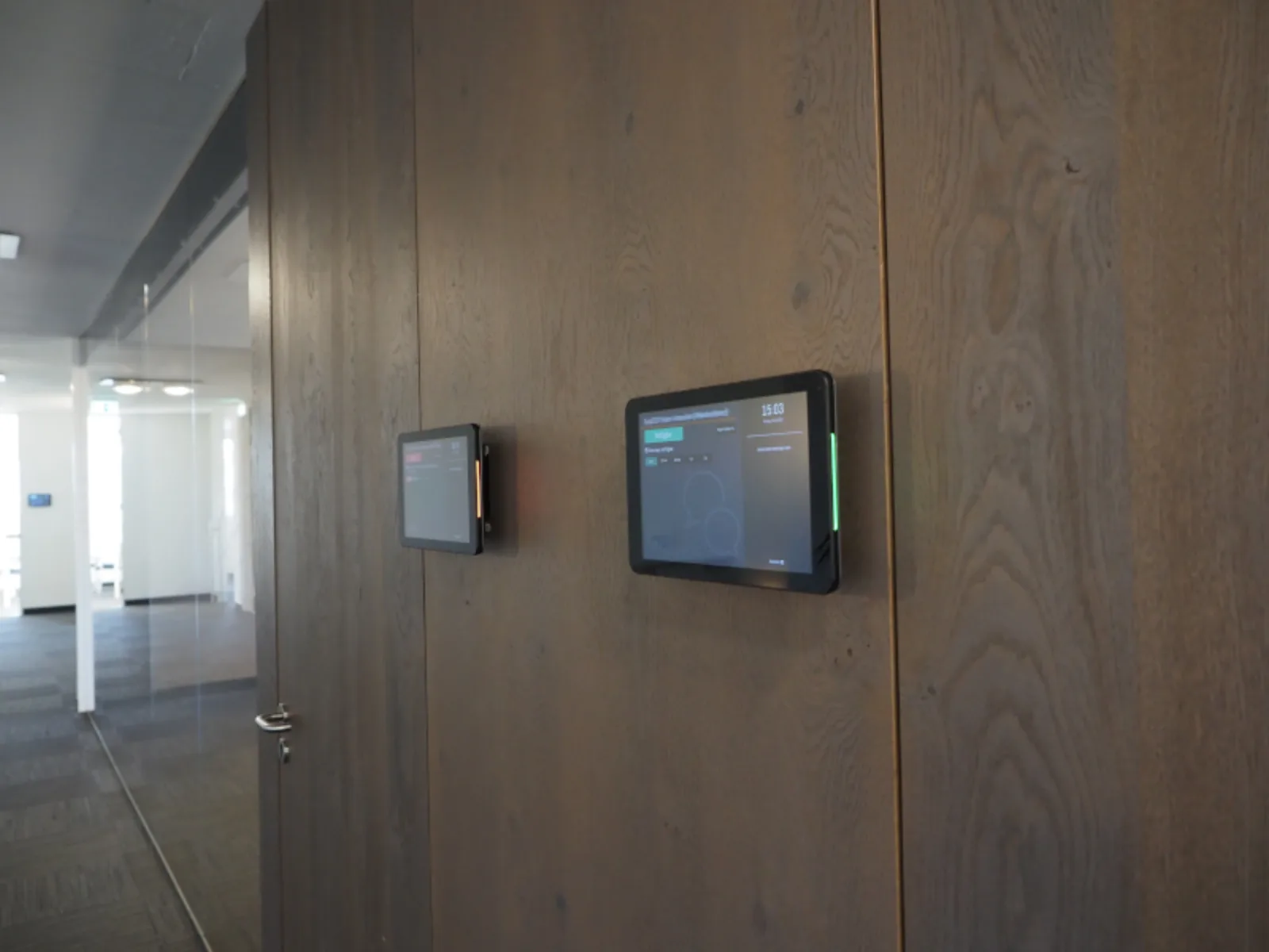 Room Display Panel Meeting Room Displays | Steerpath